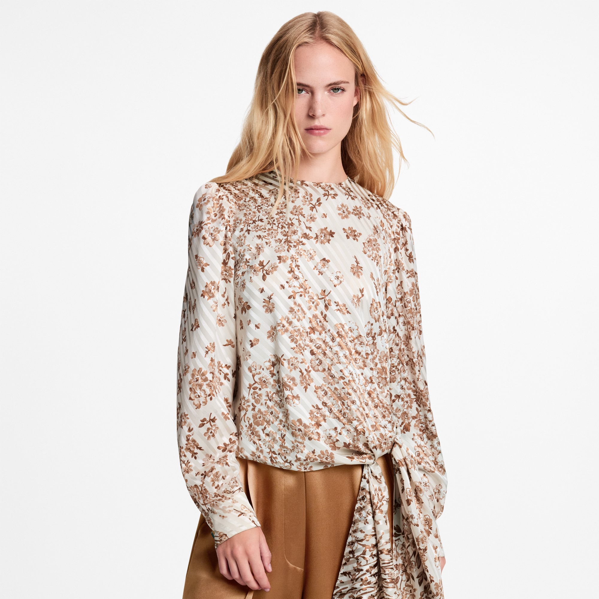 トップス Floral Jacquard Hight Neck Blouse ecru Floral Jacquard Blouse - Ready-to-Wear | LOUIS VUITTON